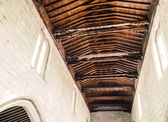 Cubierta de par y nudillo iglesia Nossa Senhora de Guimaraes en Portugal